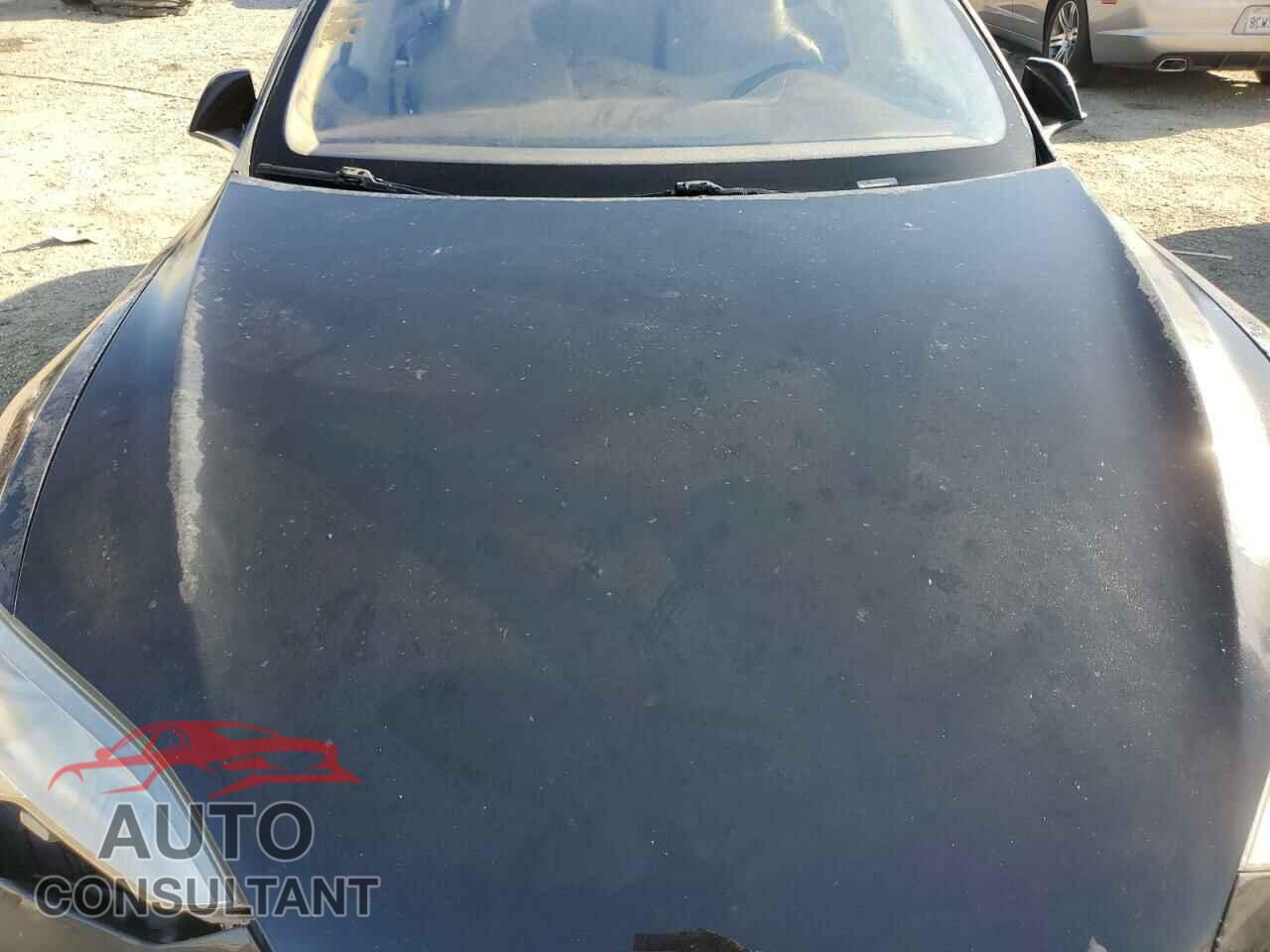 TESLA MODEL S 2013 - 5YJSA1BC8DFP10158