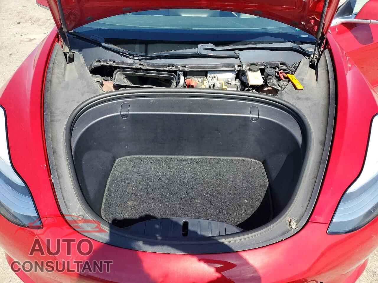 TESLA MODEL 3 2019 - 5YJ3E1EB4KF194471