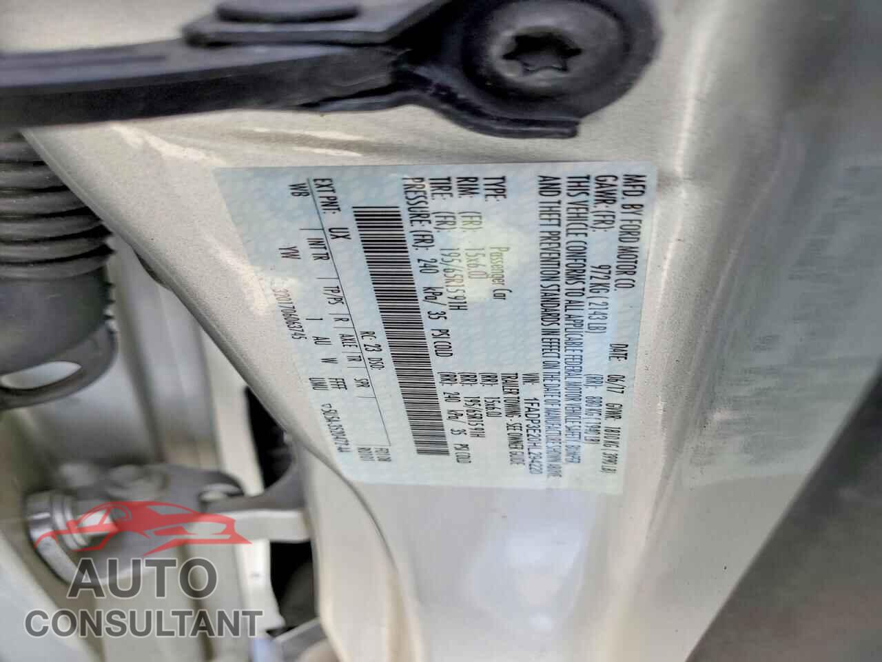 FORD FOCUS 2017 - 1FADP3E20HL294220