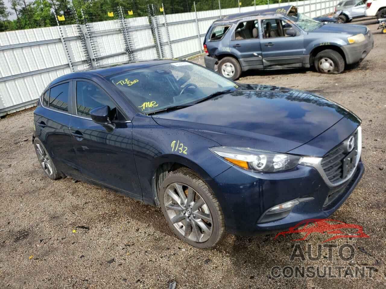 MAZDA 3 2018 - 3MZBN1V36JM274690