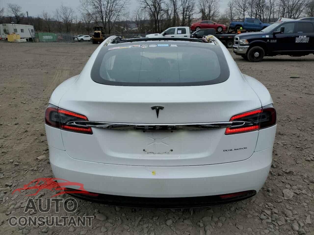 TESLA MODEL S 2020 - 5YJSA1E20LF413189