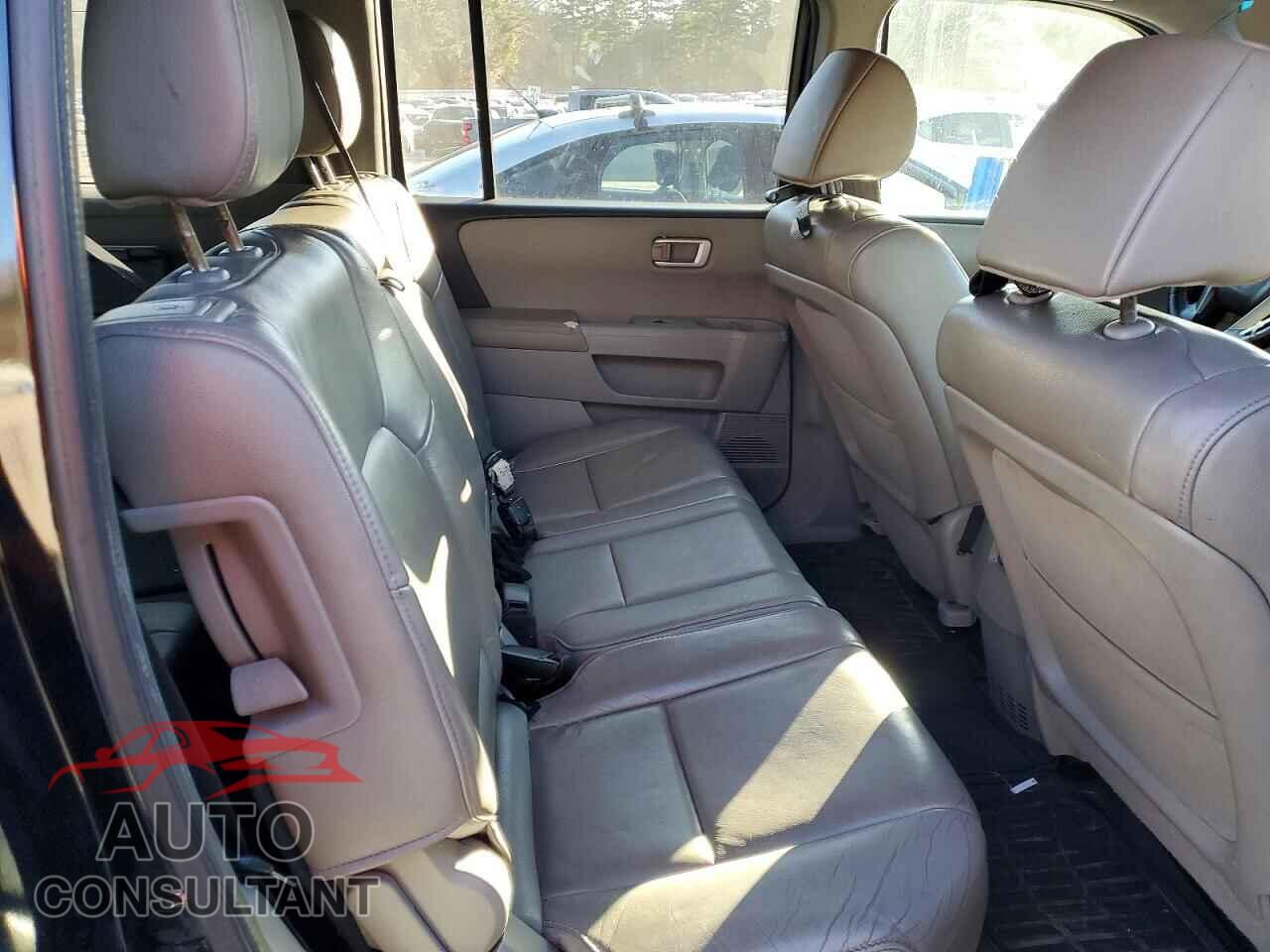 HONDA PILOT 2012 - 5FNYF4H70CB049313