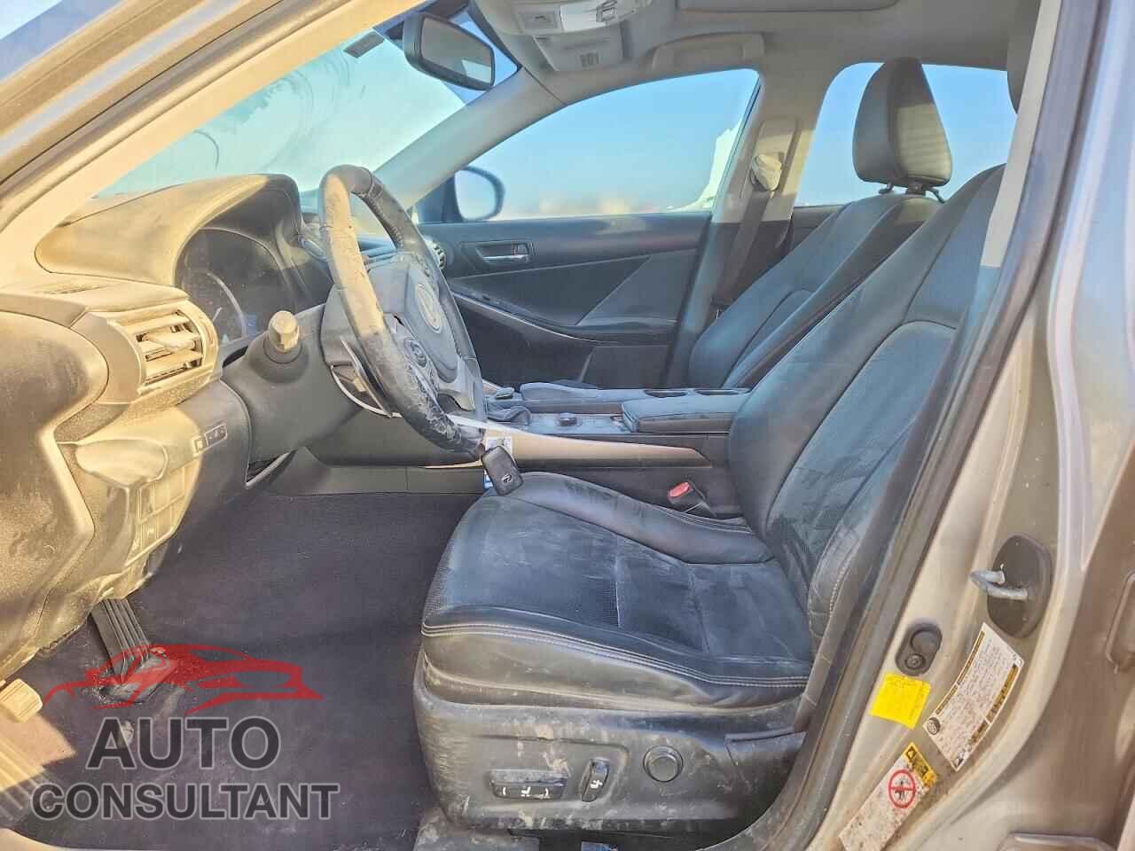 LEXUS IS 2014 - JTHBE1D29E5000793