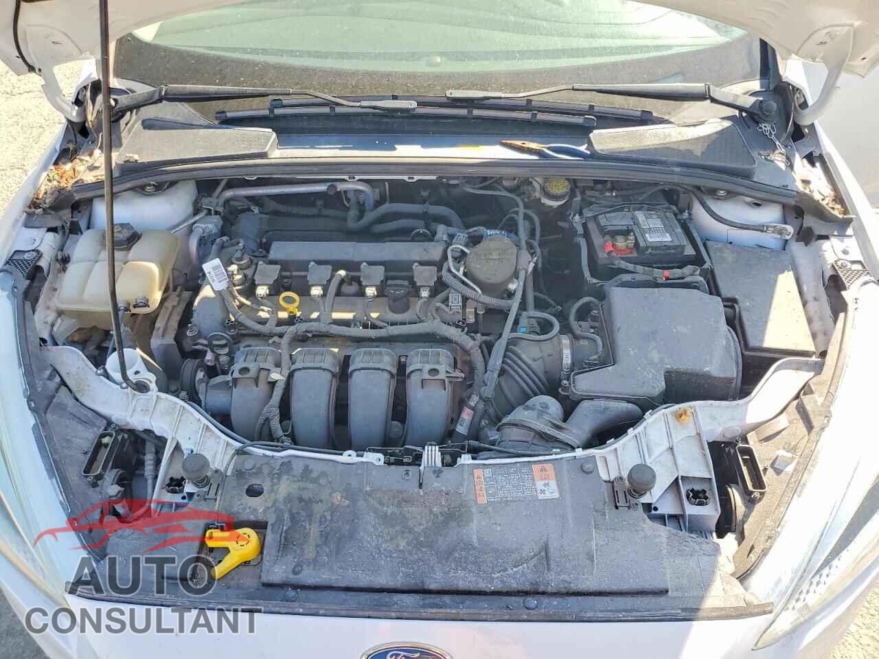 FORD FOCUS 2015 - 1FADP3F29FL334757