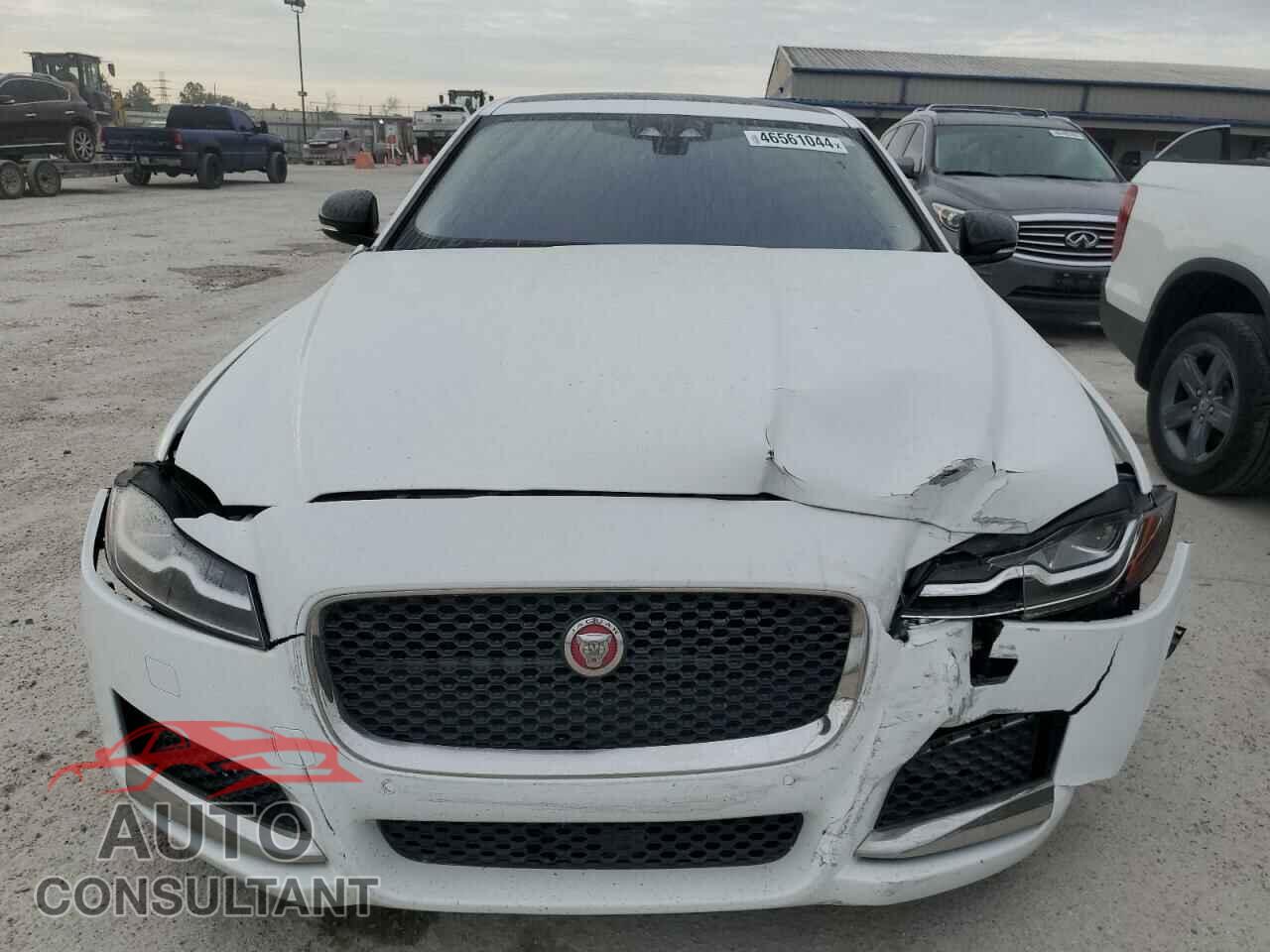 JAGUAR XF 2017 - SAJBD4BV8HCY43274