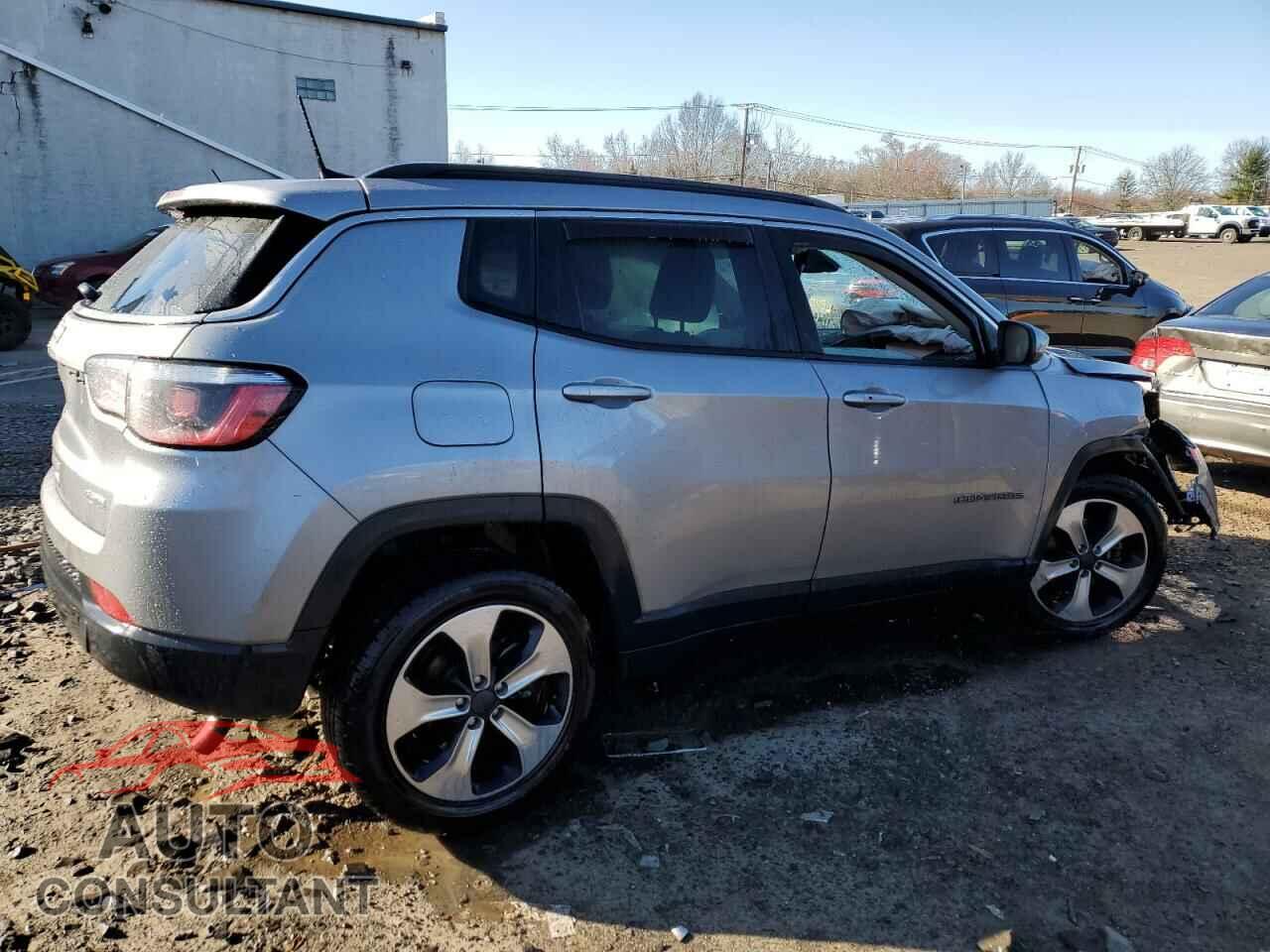 JEEP COMPASS 2018 - 3C4NJDBB4JT200005