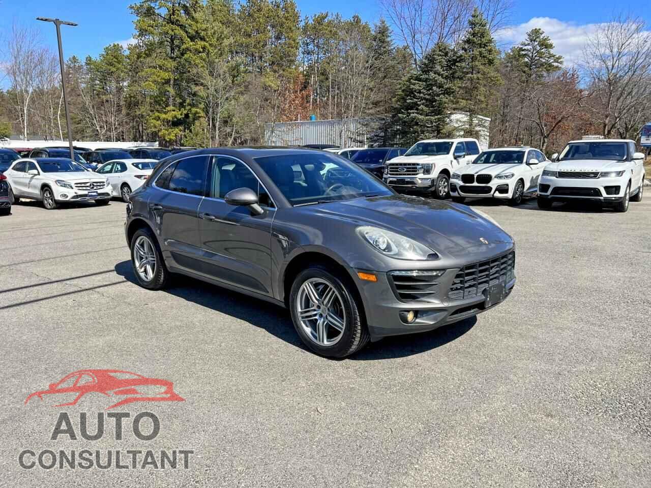 PORSCHE MACAN 2015 - WP1AB2A56FLB63200