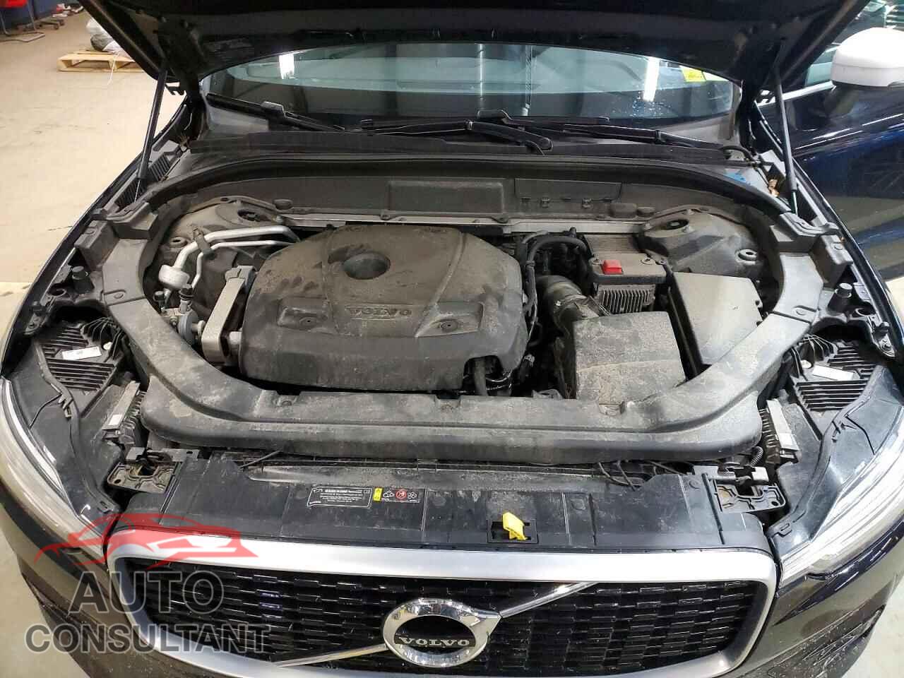 VOLVO XC60 2019 - LYV102RM1KB242565