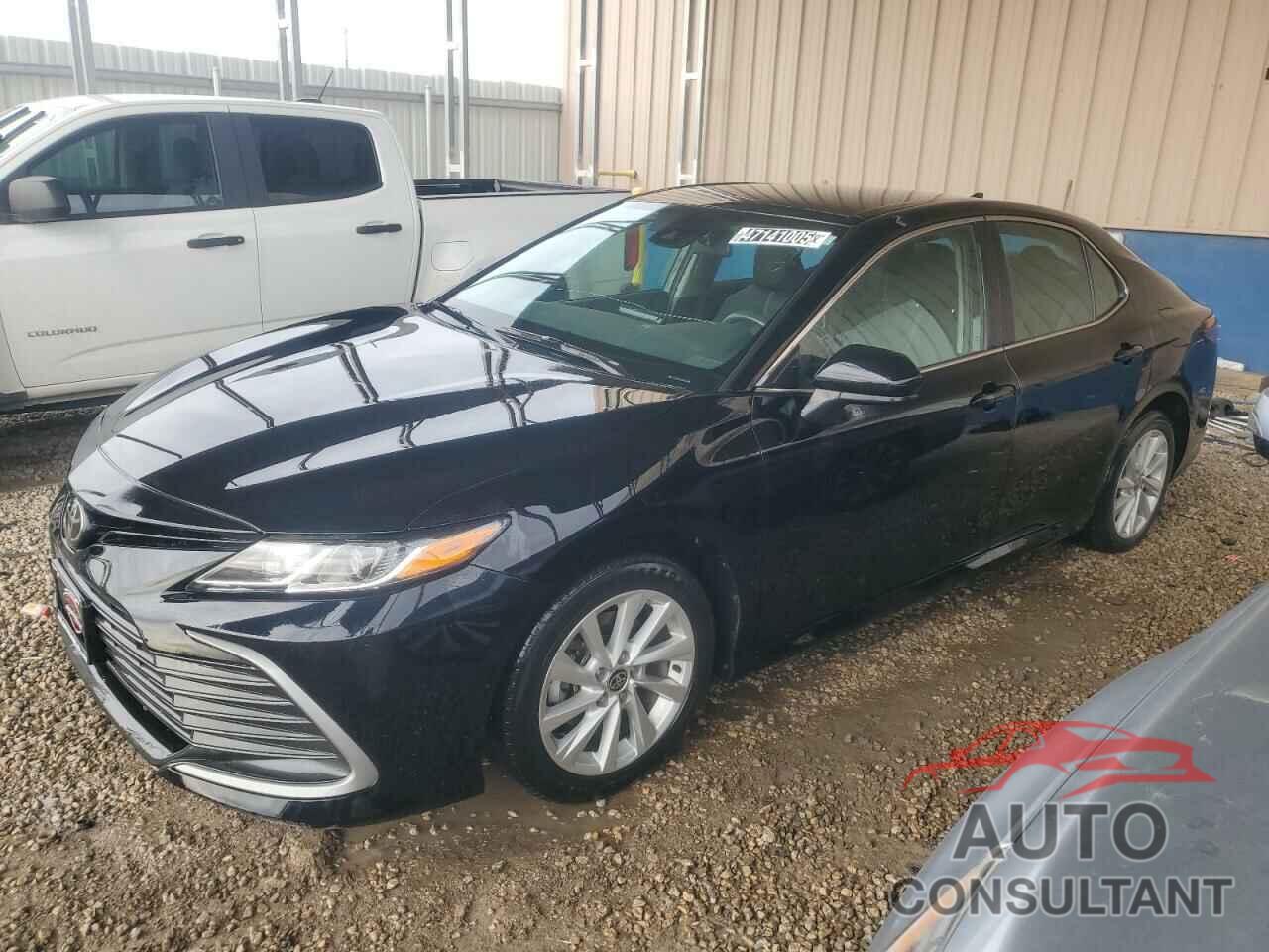 TOYOTA CAMRY 2021 - 4T1C11AK1MU604084