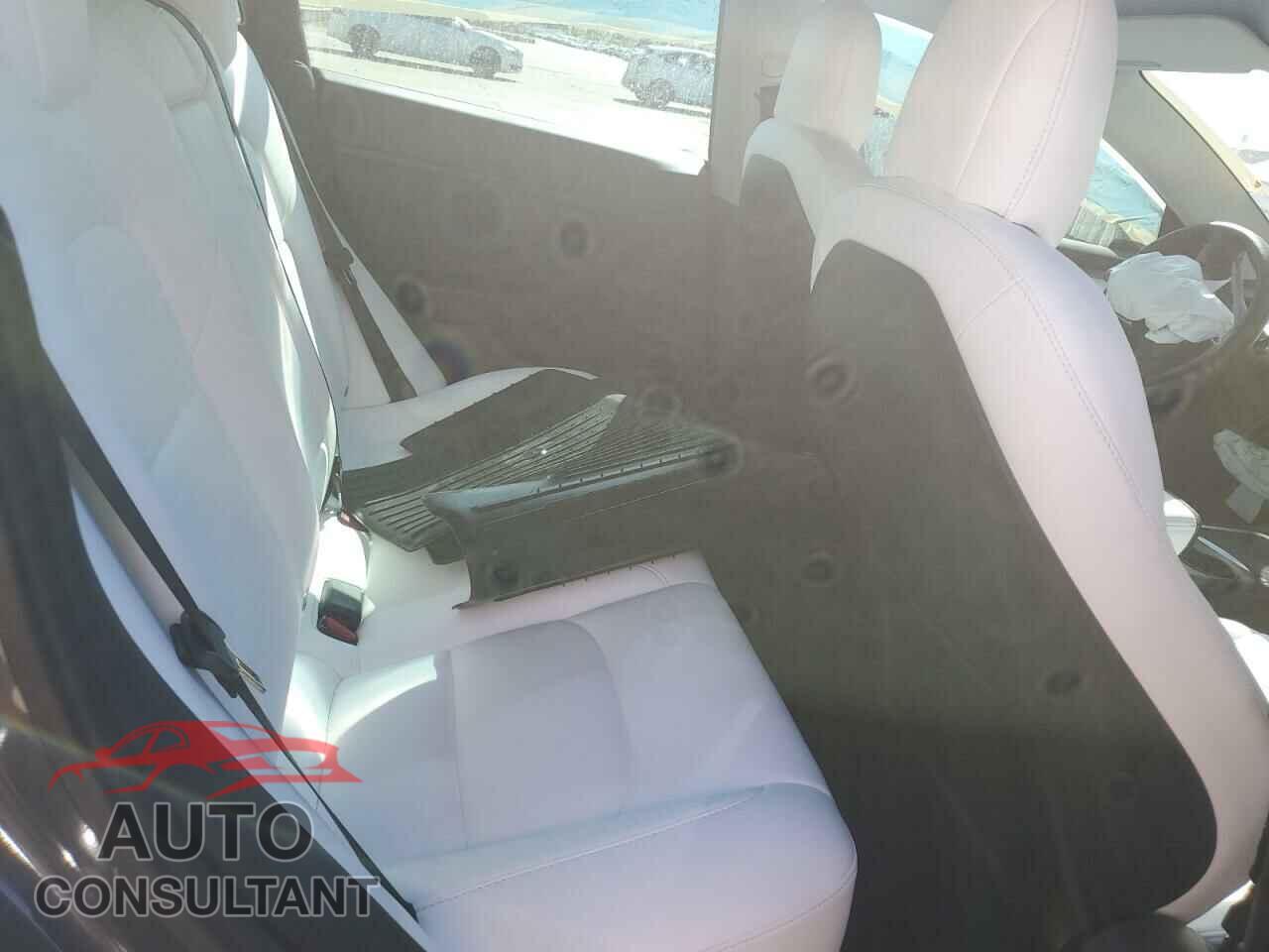 TESLA MODEL 3 2022 - 5YJ3E1EAXNF243894