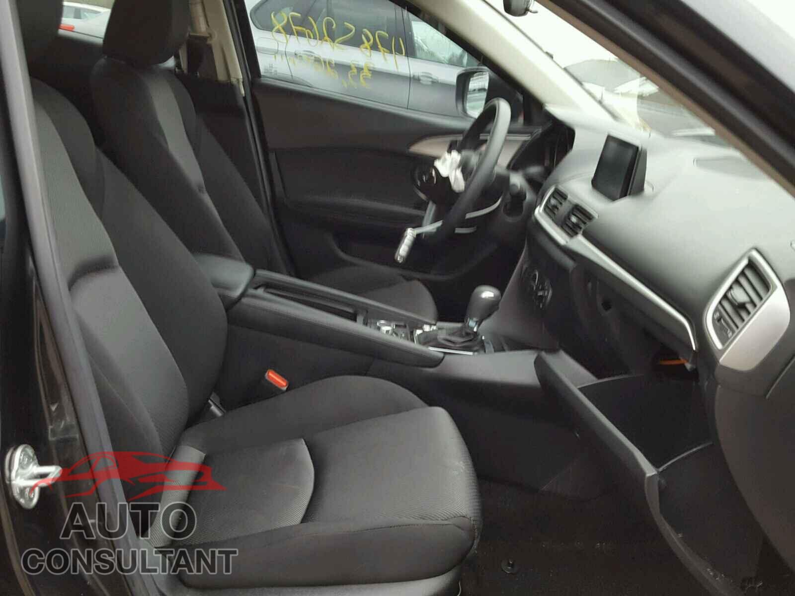 MAZDA 3 2017 - 3MZBN1U72HM101652