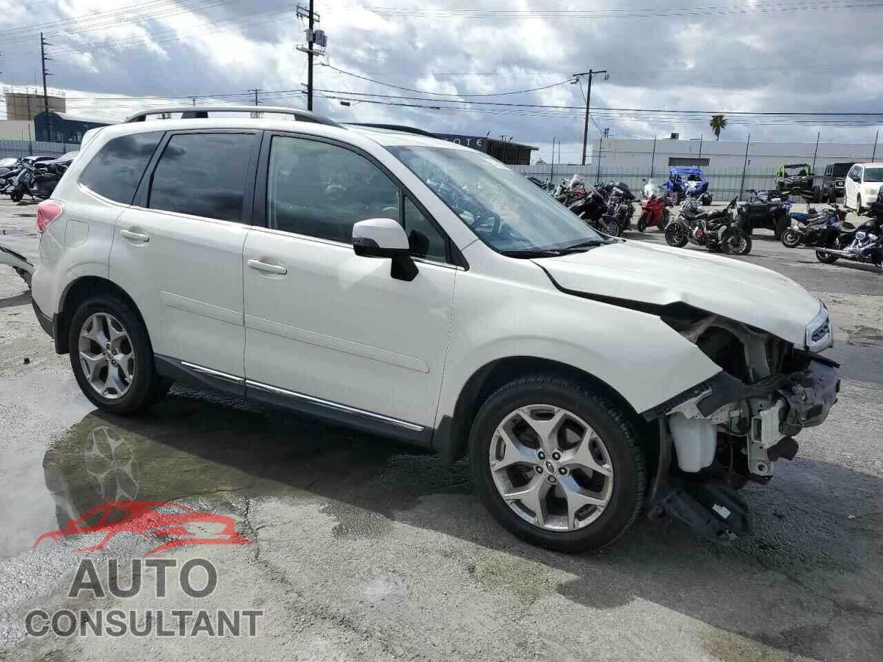 SUBARU FORESTER 2017 - JF2SJAWC9HH577170