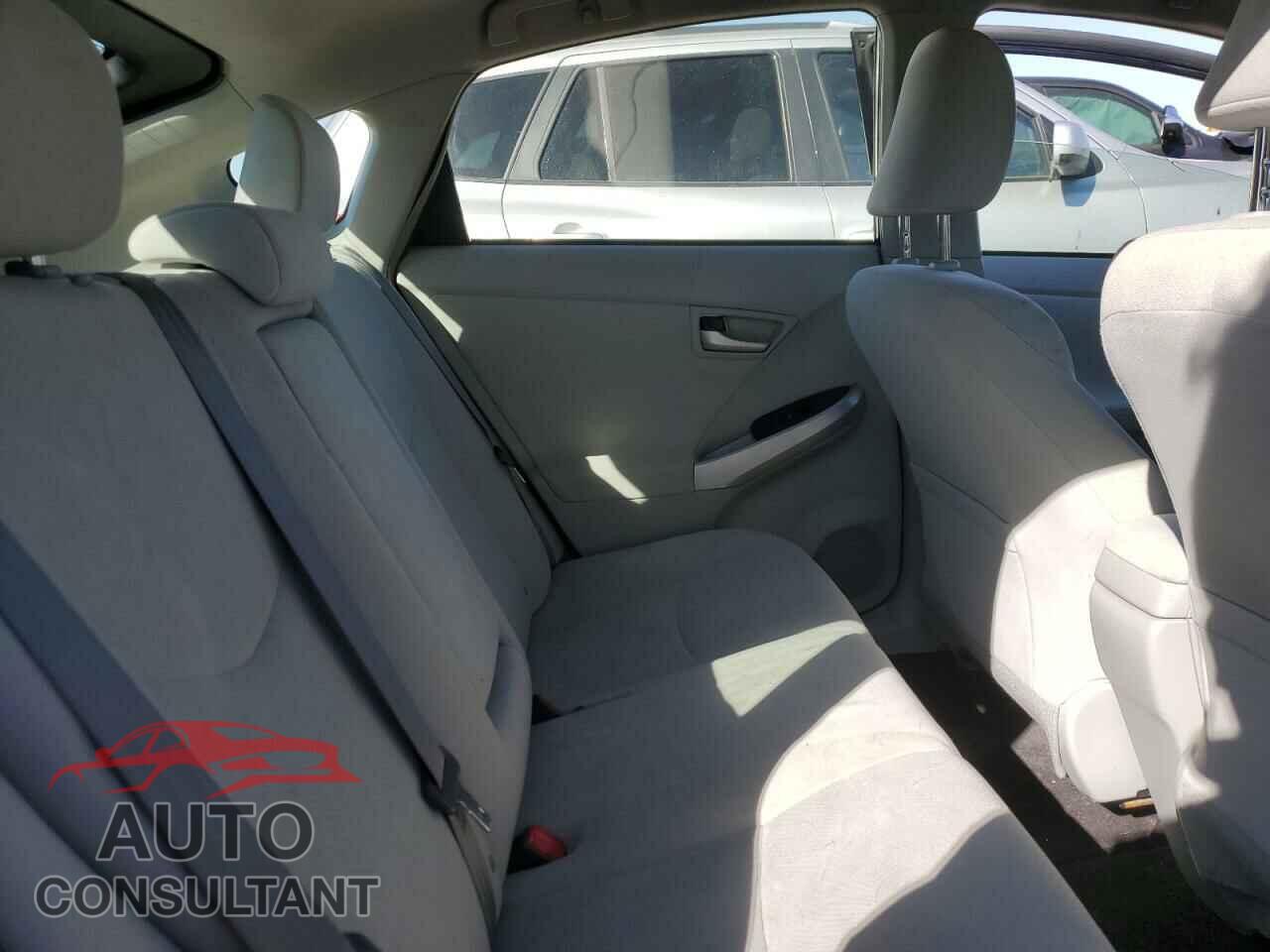 TOYOTA PRIUS 2014 - JTDKN3DU8E1737795
