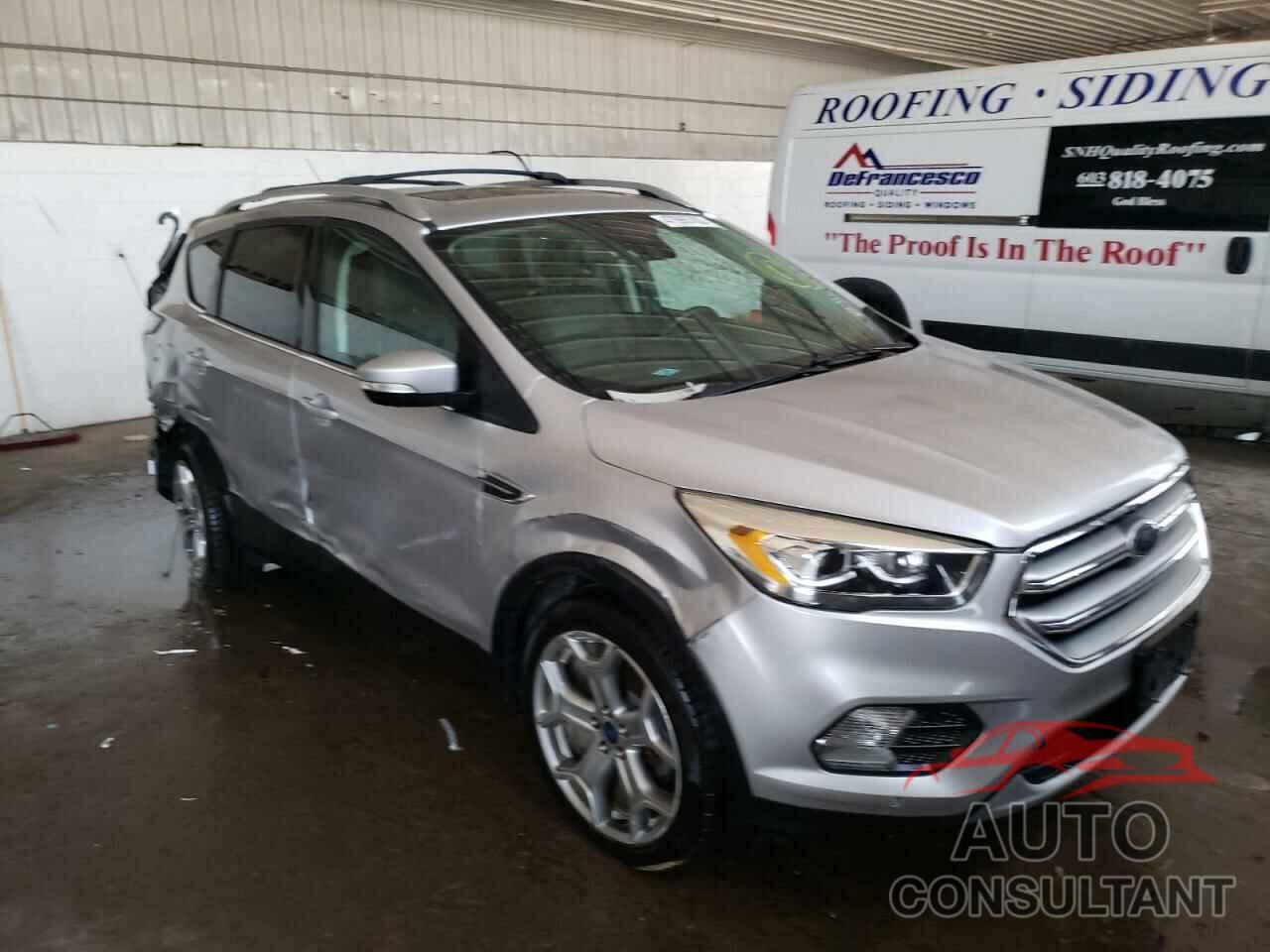 FORD ESCAPE 2017 - 1FMCU9J93HUA33559