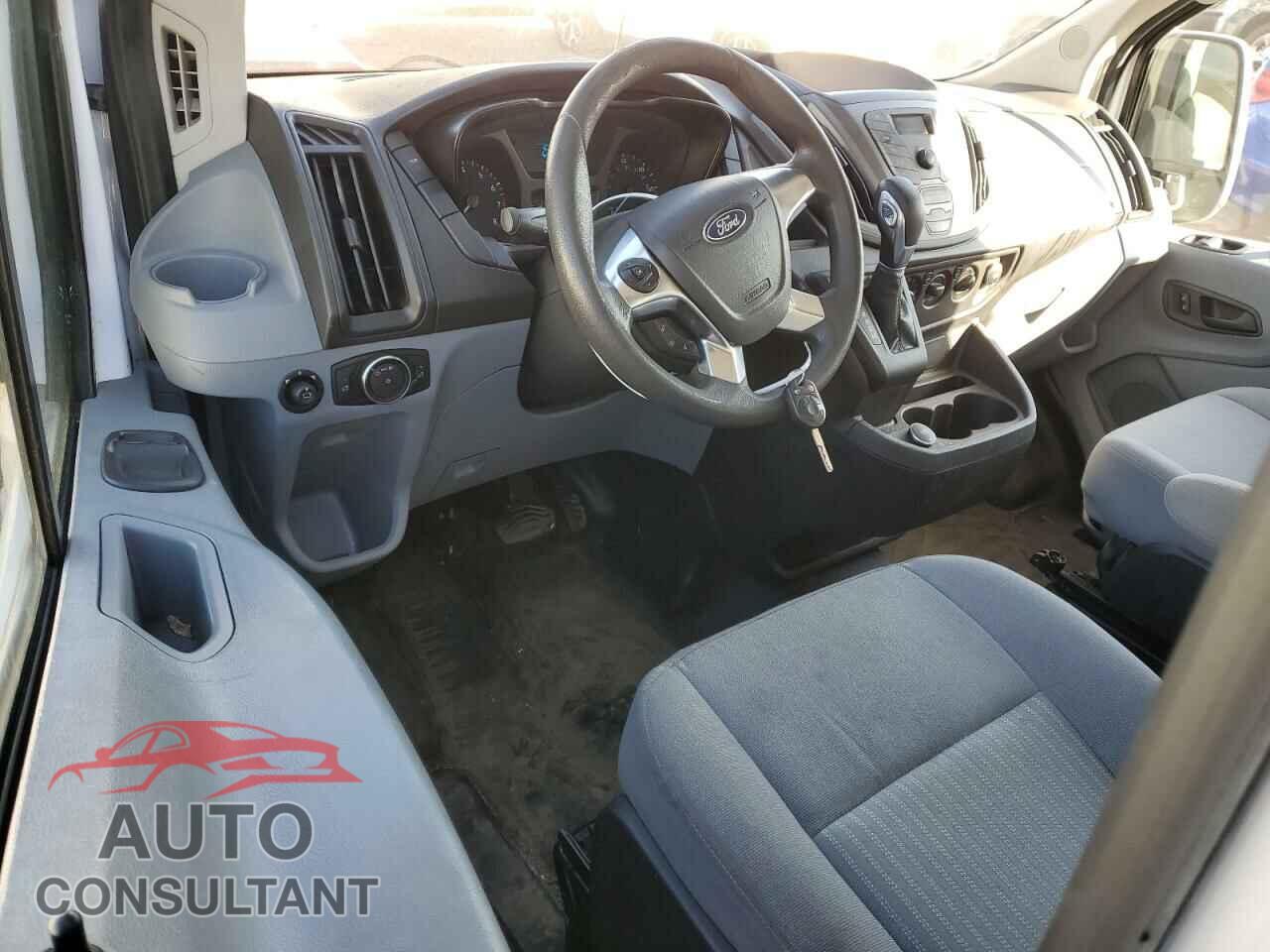 FORD TRANSIT 2017 - 1FTYR3XM9HKA46753