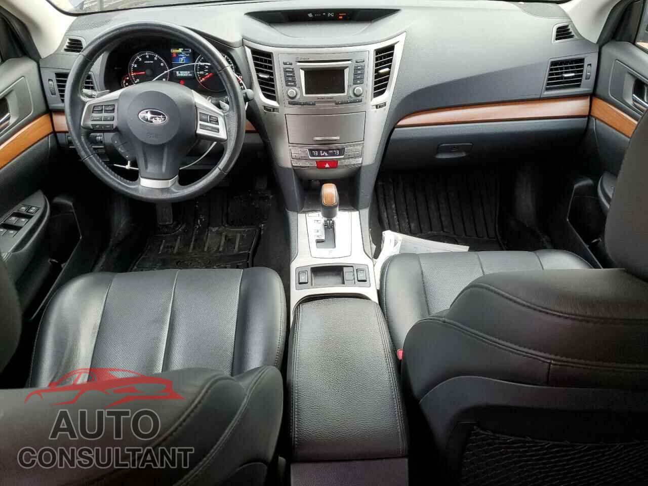 SUBARU OUTBACK 2014 - 4S4BRBLC8E3247803