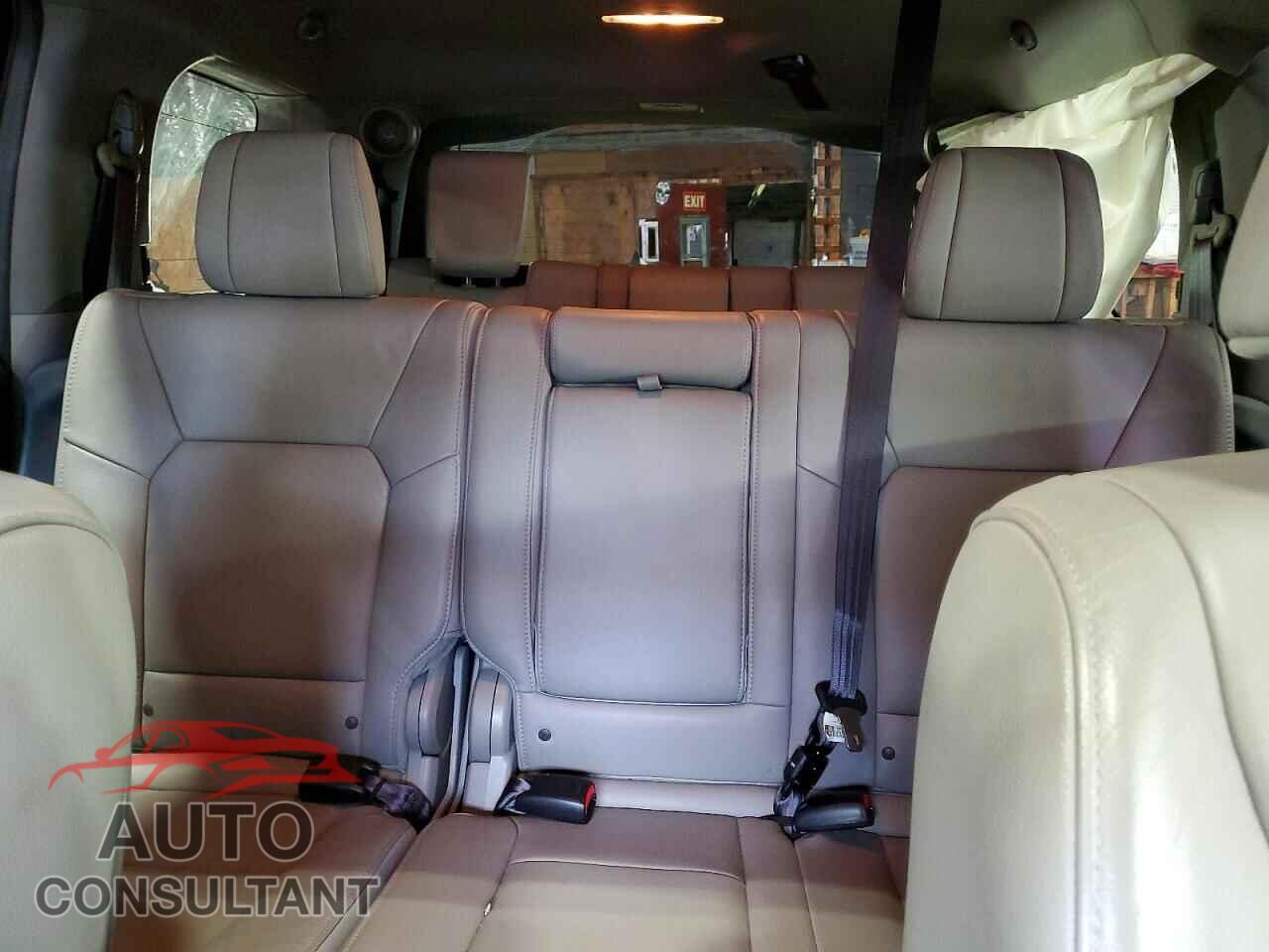 HONDA PILOT 2015 - 5FNYF4H92FB073487