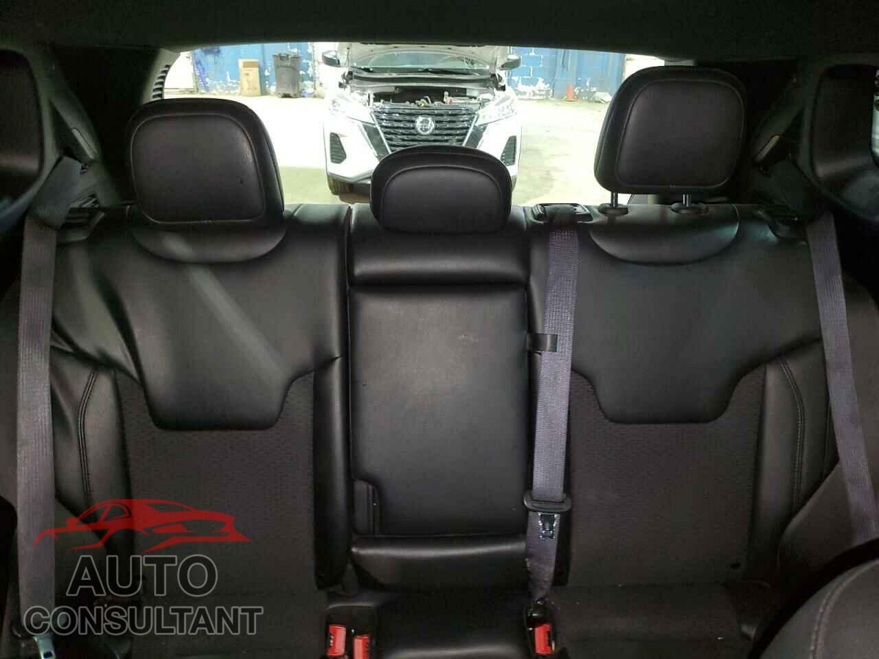 JEEP COMPASS 2022 - 3C4NJDBB5NT176884