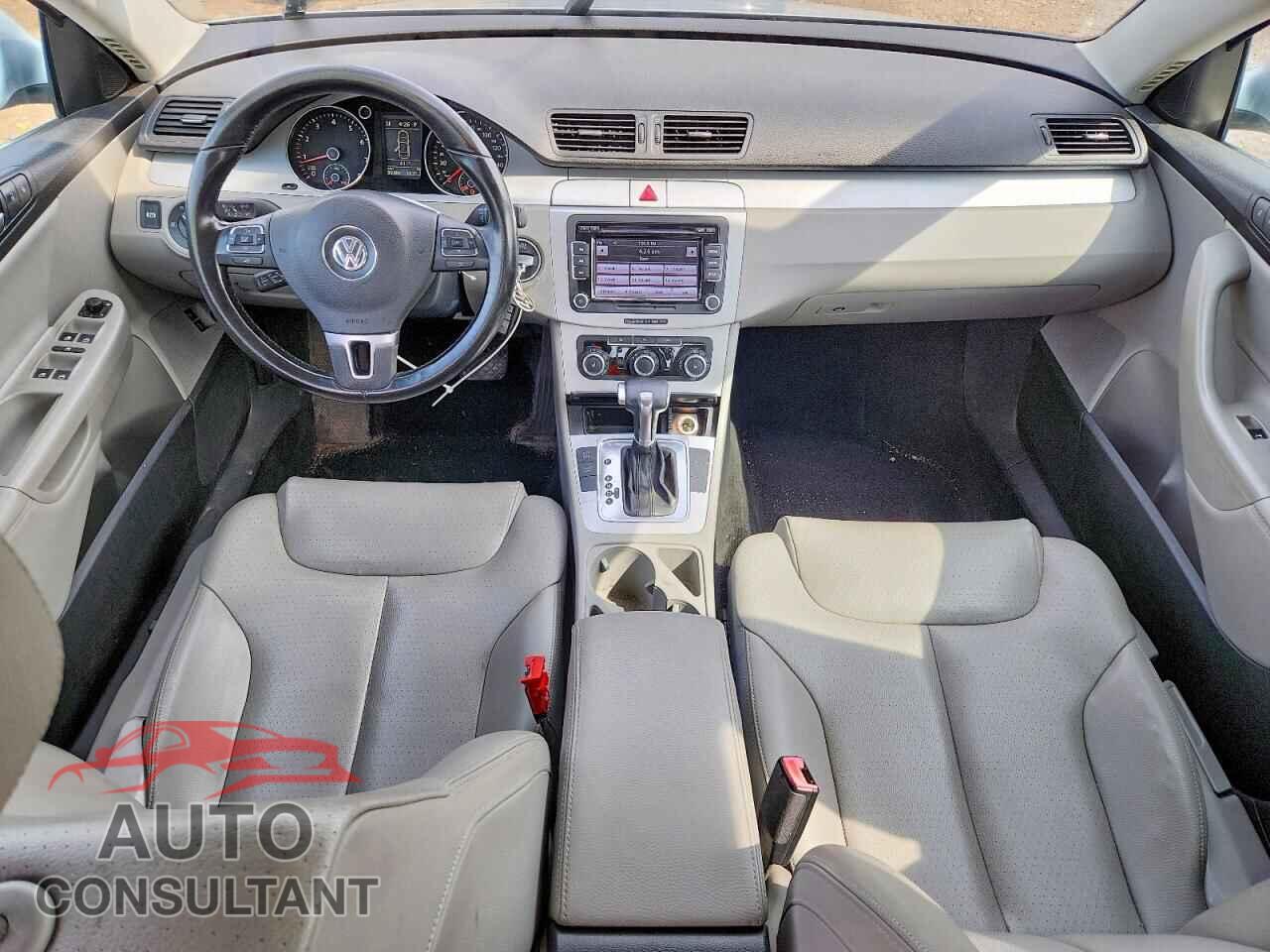 VOLKSWAGEN PASSAT 2010 - WVWJM7ANXAE154392