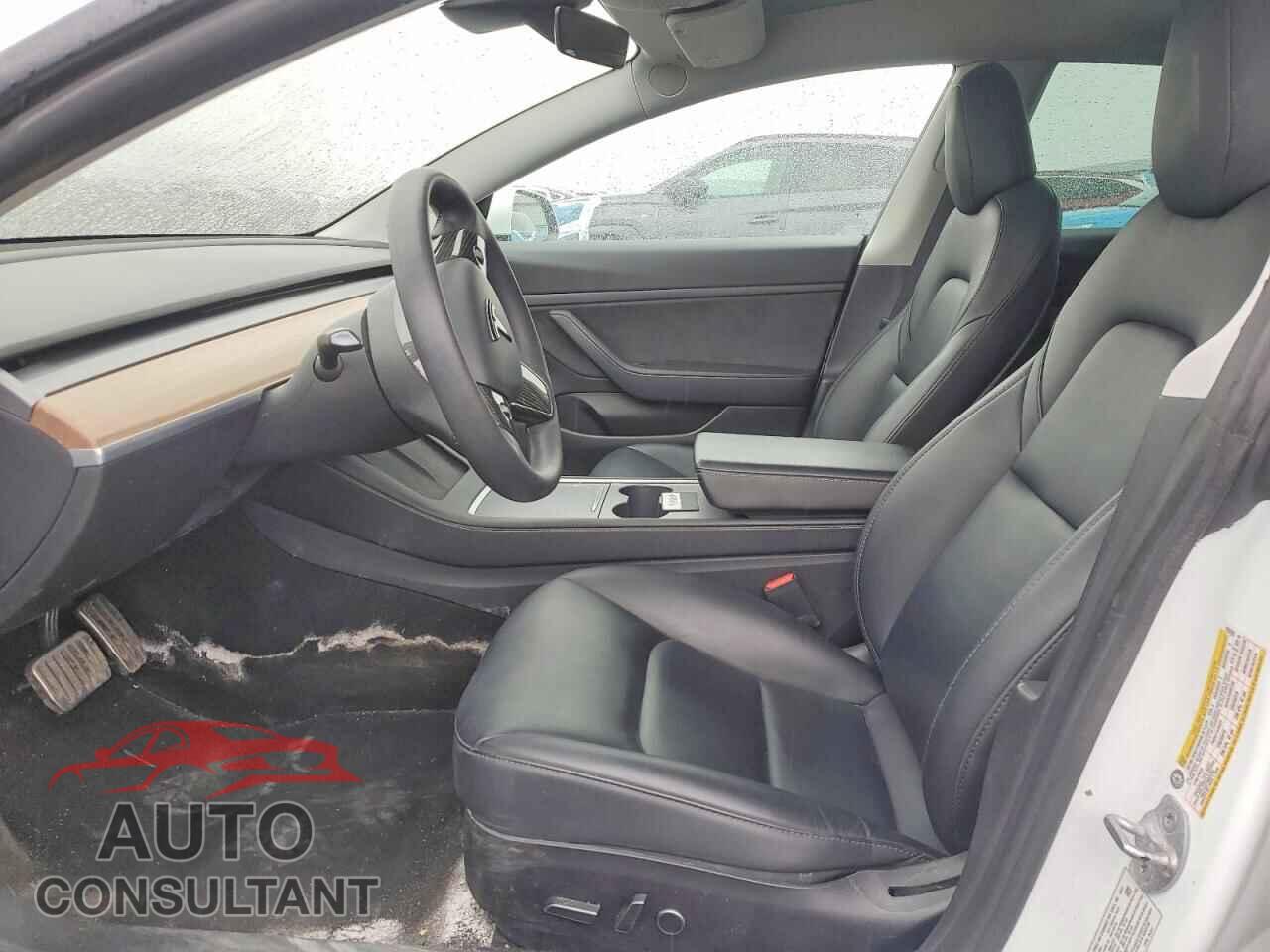 TESLA MODEL 3 2021 - 5YJ3E1EA2MF920385