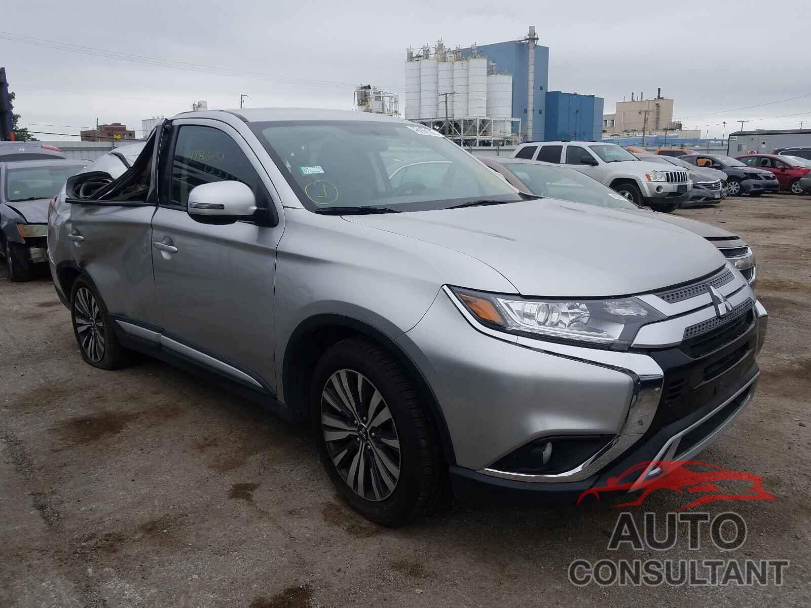 MITSUBISHI OUTLANDER 2019 - JA4AD3A33KZ042416