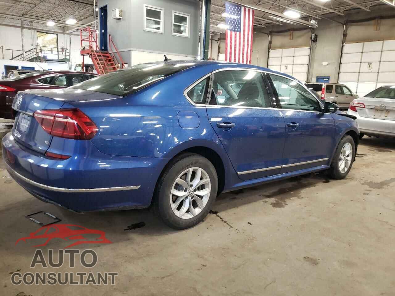 VOLKSWAGEN PASSAT 2017 - 1VWAT7A35HC010317