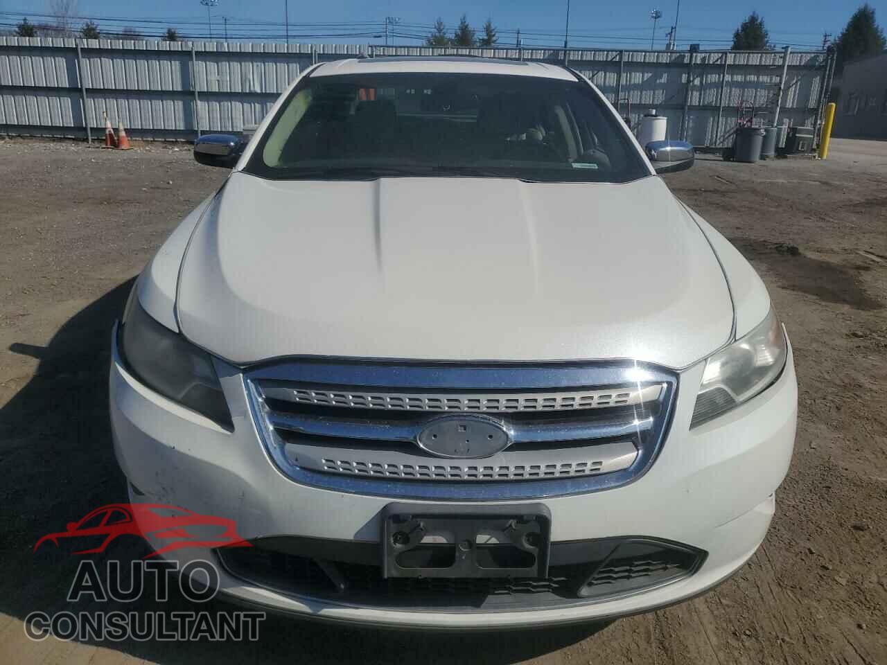 FORD TAURUS 2011 - 1FAHP2FW0BG178562