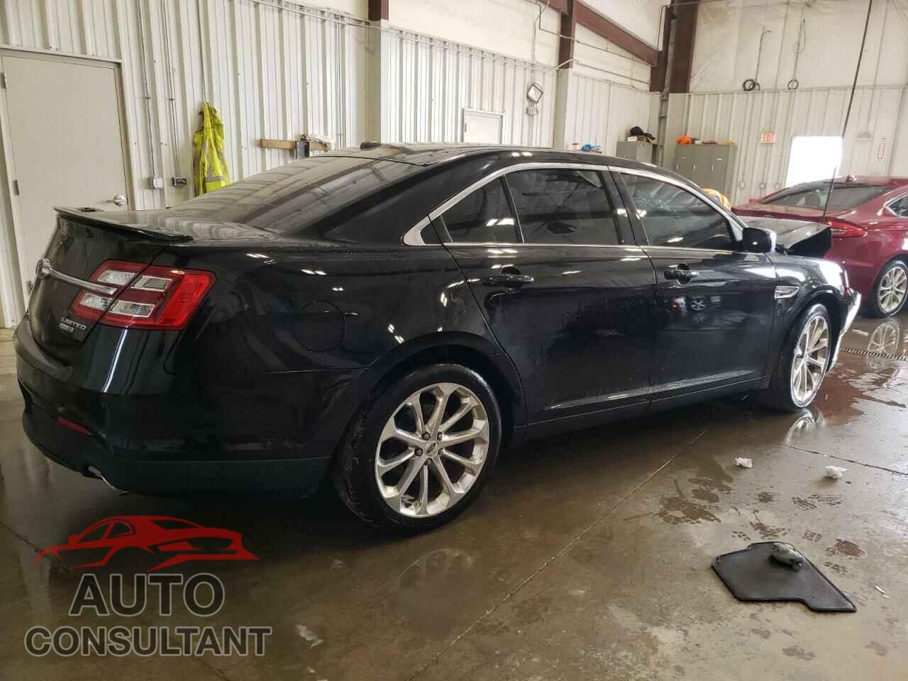 FORD TAURUS 2017 - 1FAHP2J8XHG121836