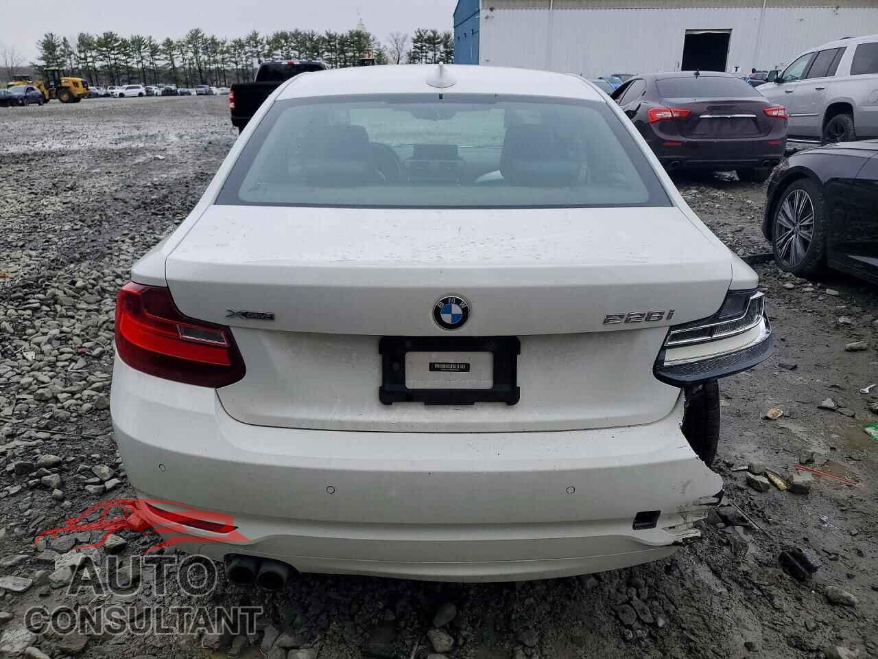 BMW 2 SERIES 2015 - WBA1F7C50FVX96230