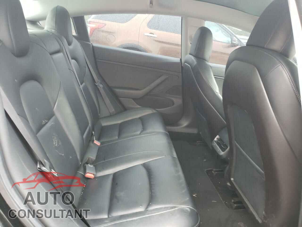 TESLA MODEL 3 2019 - 5YJ3E1EB6KF388760