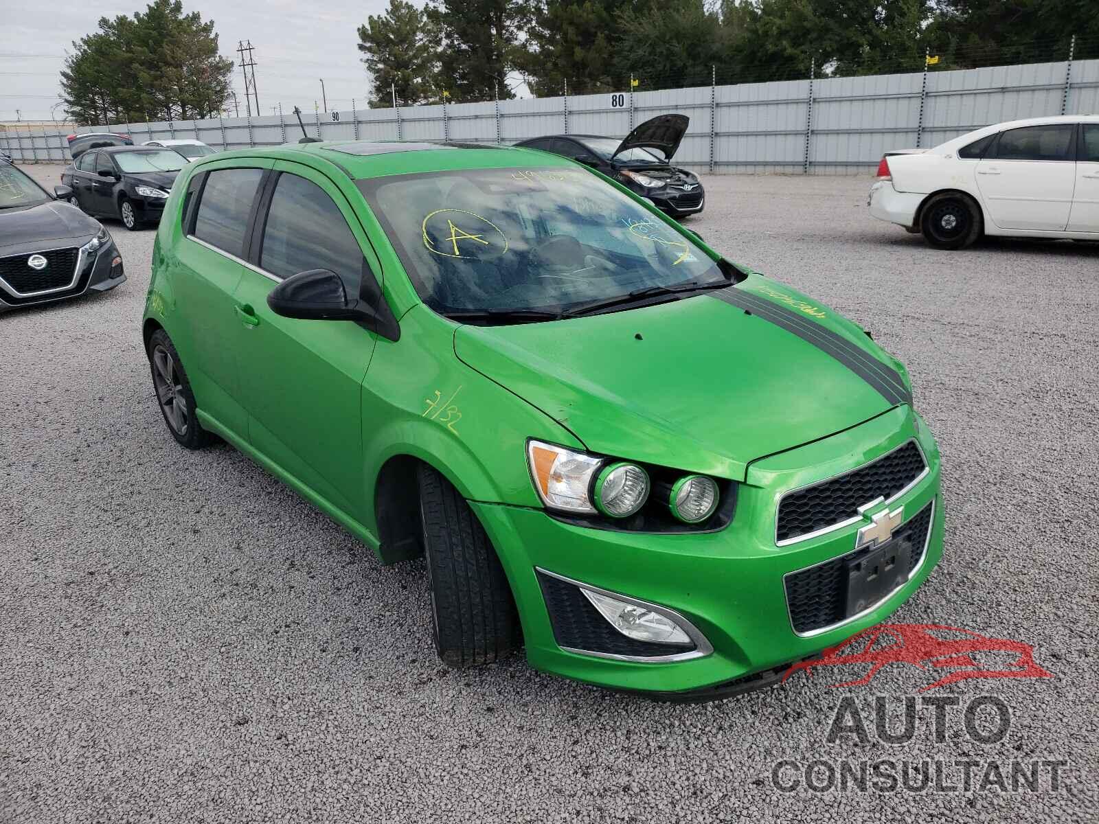 CHEVROLET SONIC 2016 - 1G1JG6SB6G4117546