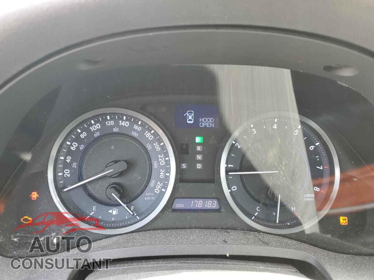 LEXUS IS 2011 - JTHCF5C22B5049419