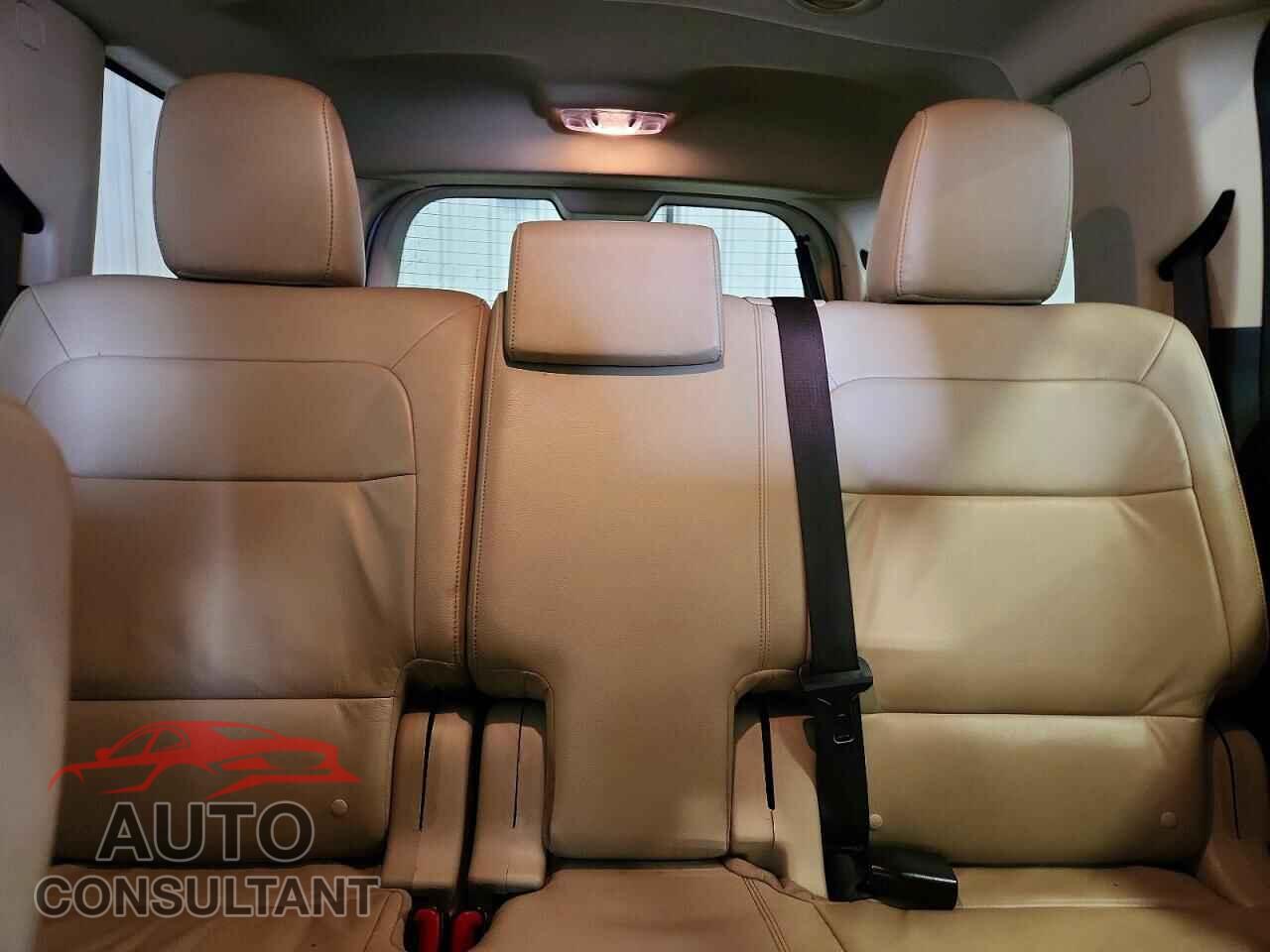 FORD FLEX 2017 - 2FMHK6C88HBA09603