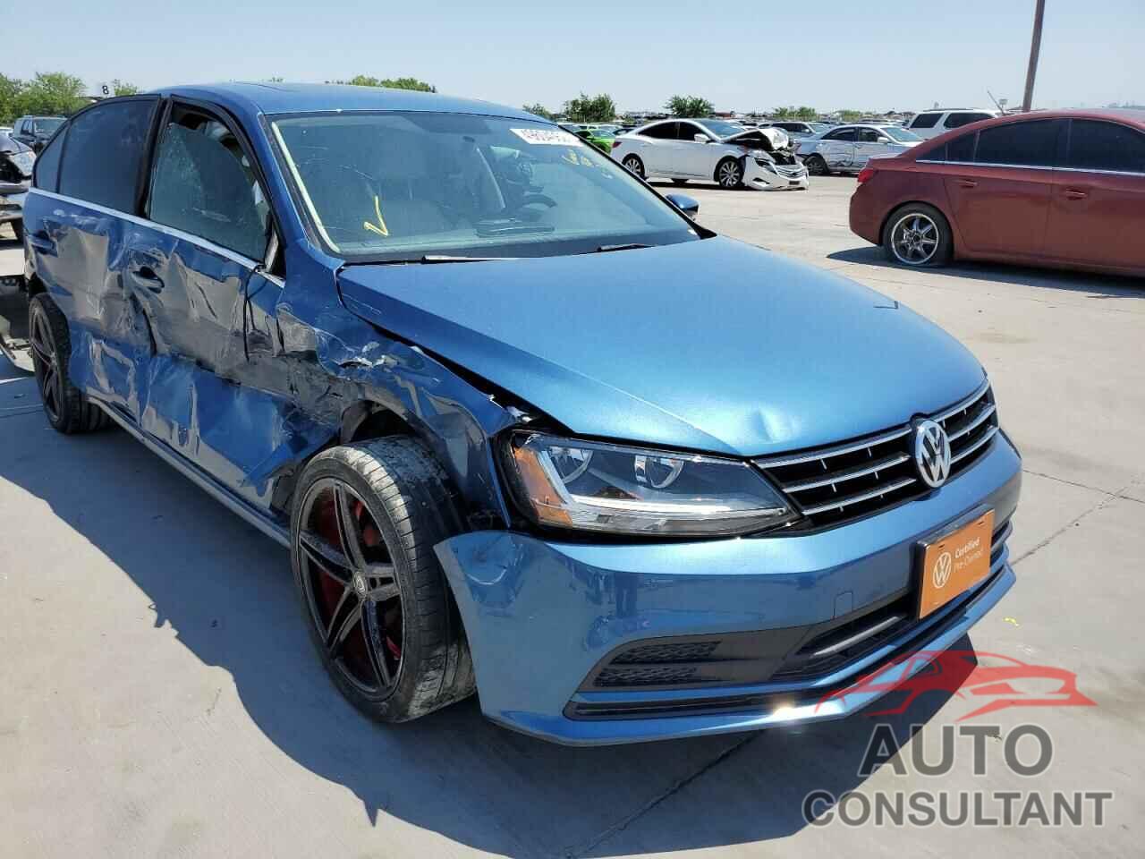 VOLKSWAGEN JETTA 2018 - 3VWDB7AJ5JM258599
