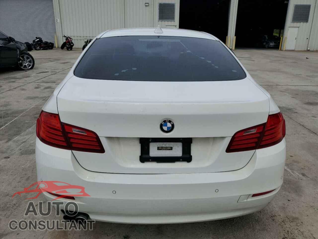 BMW 5 SERIES 2016 - WBA5A5C51GG347326
