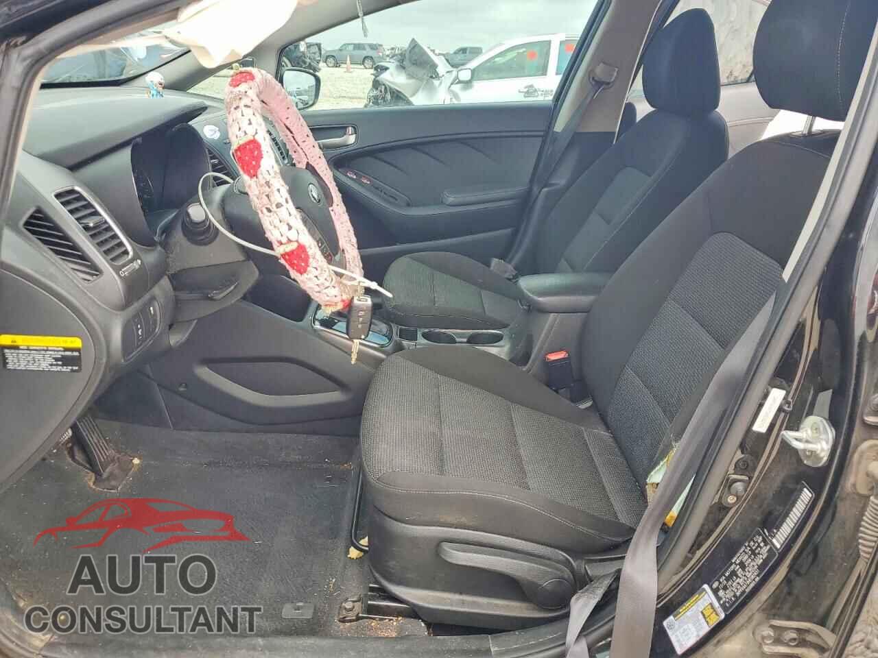 KIA FORTE 2017 - 3KPFK4A73HE082431
