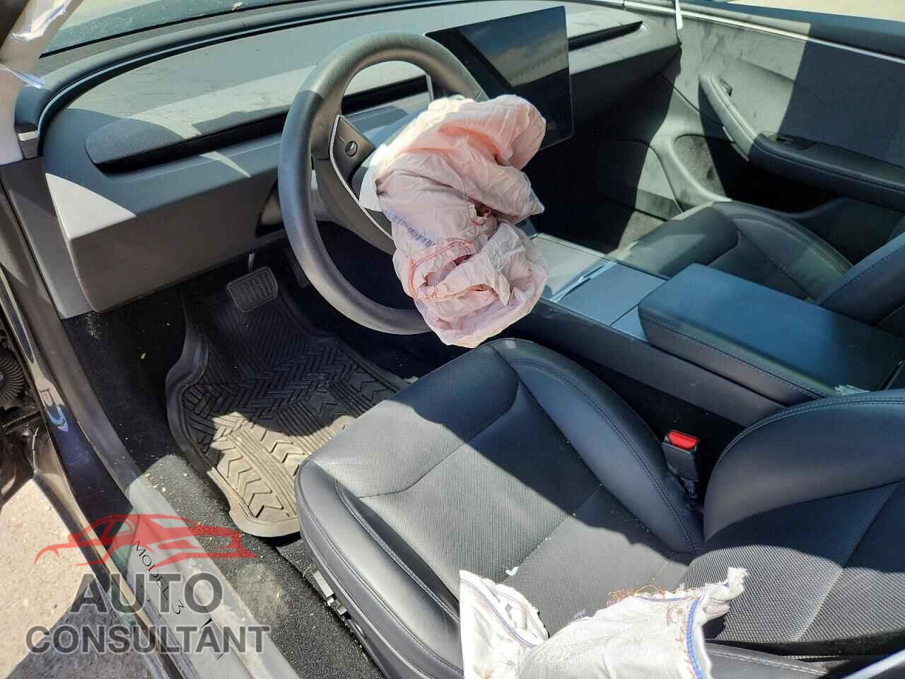 TESLA MODEL 3 2024 - 5YJ3E1EA3RF784713