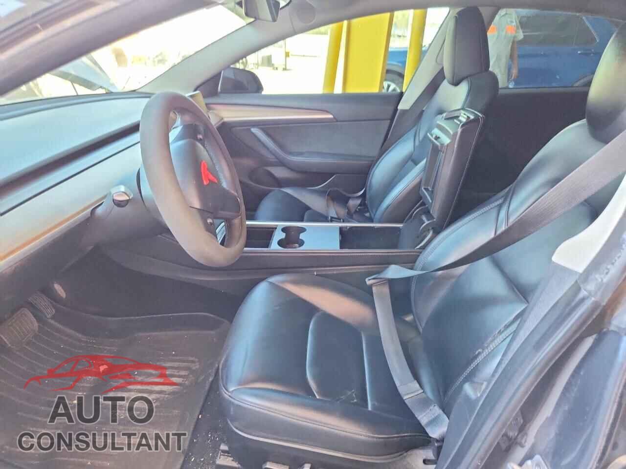 TESLA MODEL 3 2023 - 5YJ3E1EAXPF644770