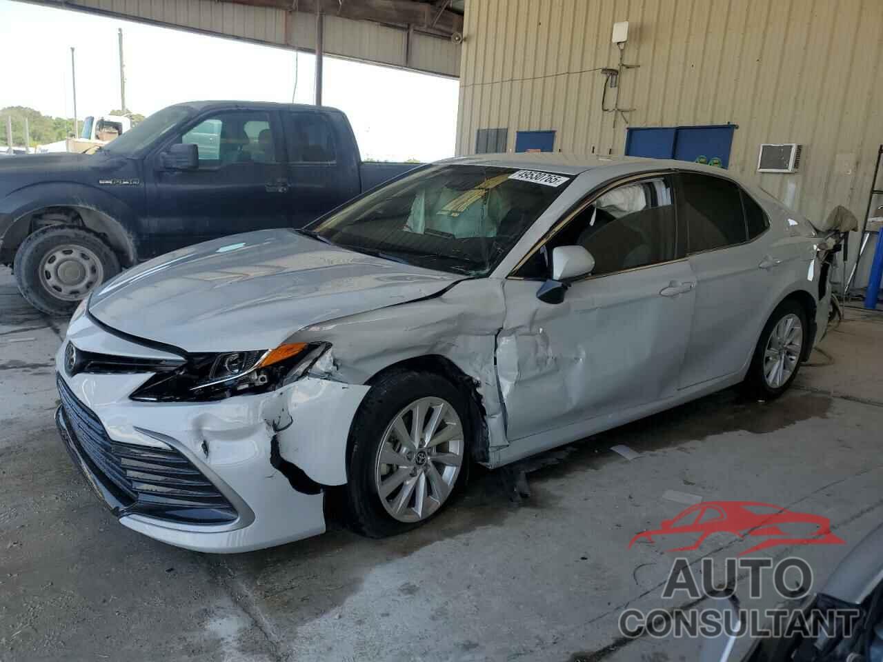 TOYOTA CAMRY 2024 - 4T1C11AK2RU206275