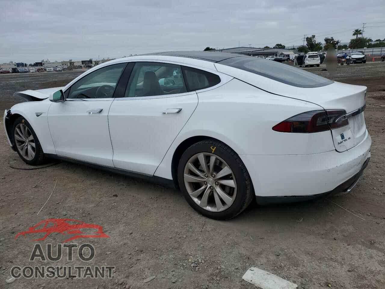 TESLA MODEL S 2014 - 5YJSA1H18EFP32300