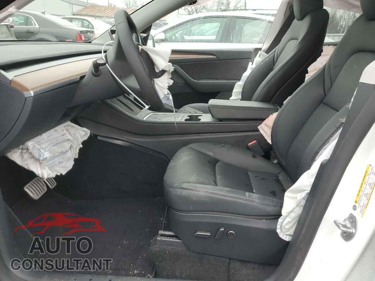 TESLA MODEL Y 2023 - 7SAYGDEF2PF866414