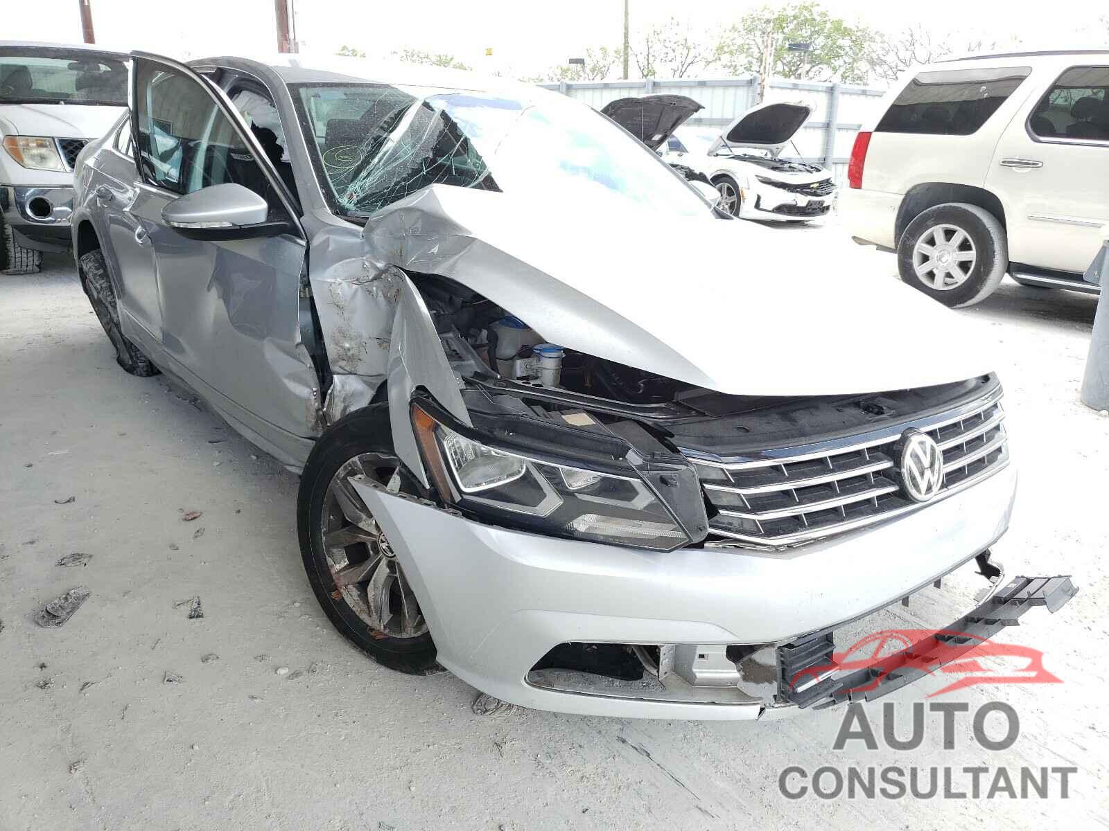 VOLKSWAGEN PASSAT 2017 - 1VWAT7A31HC041886