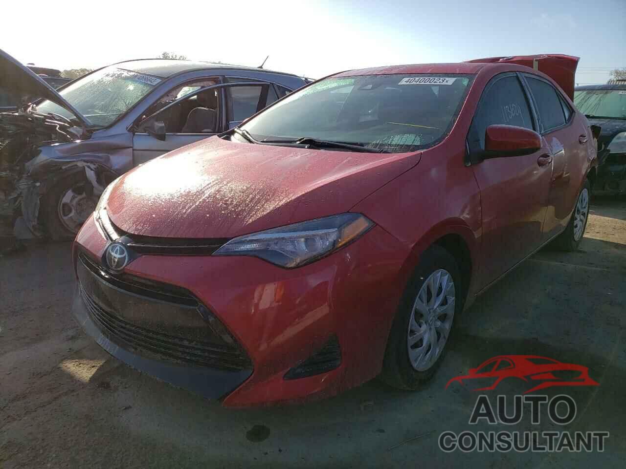 TOYOTA COROLLA 2018 - 5YFBURHE2JP764943