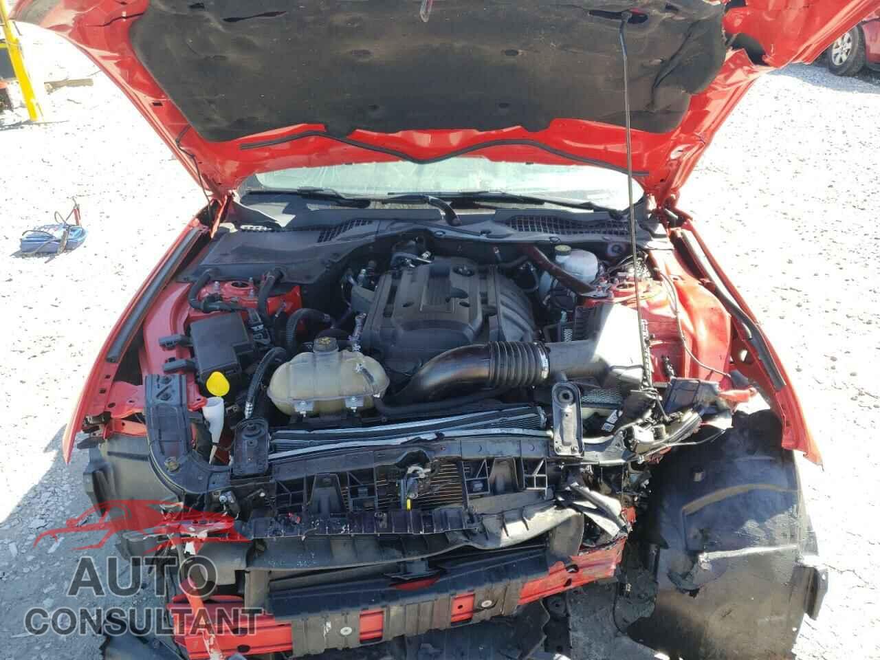 FORD MUSTANG 2018 - 1FATP8UH5J5155306