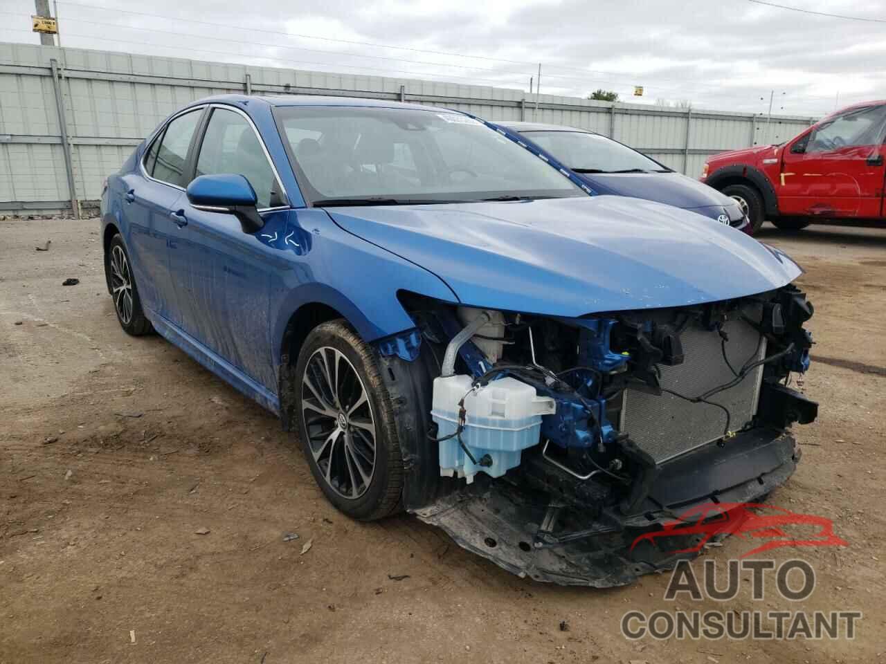 TOYOTA CAMRY 2018 - 4T1B11HK6JU027887