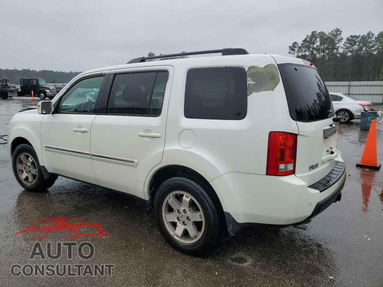 HONDA PILOT 2011 - 5FNYF4H90BB101930
