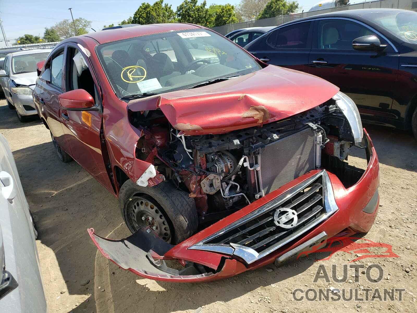 NISSAN VERSA 2019 - 3N1CN7AP3KL835635