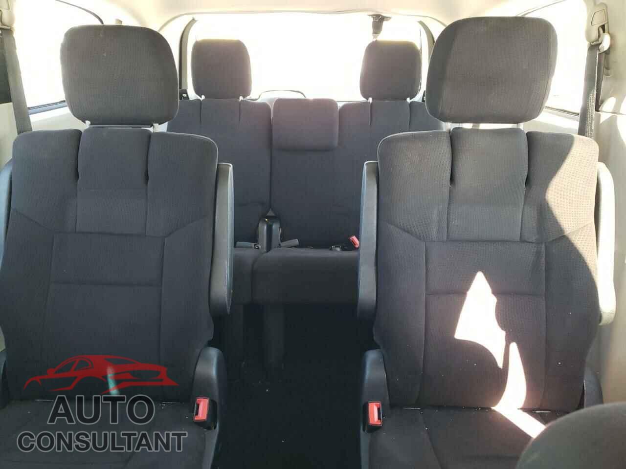 DODGE CARAVAN 2011 - 2D4RN5DG3BR679125