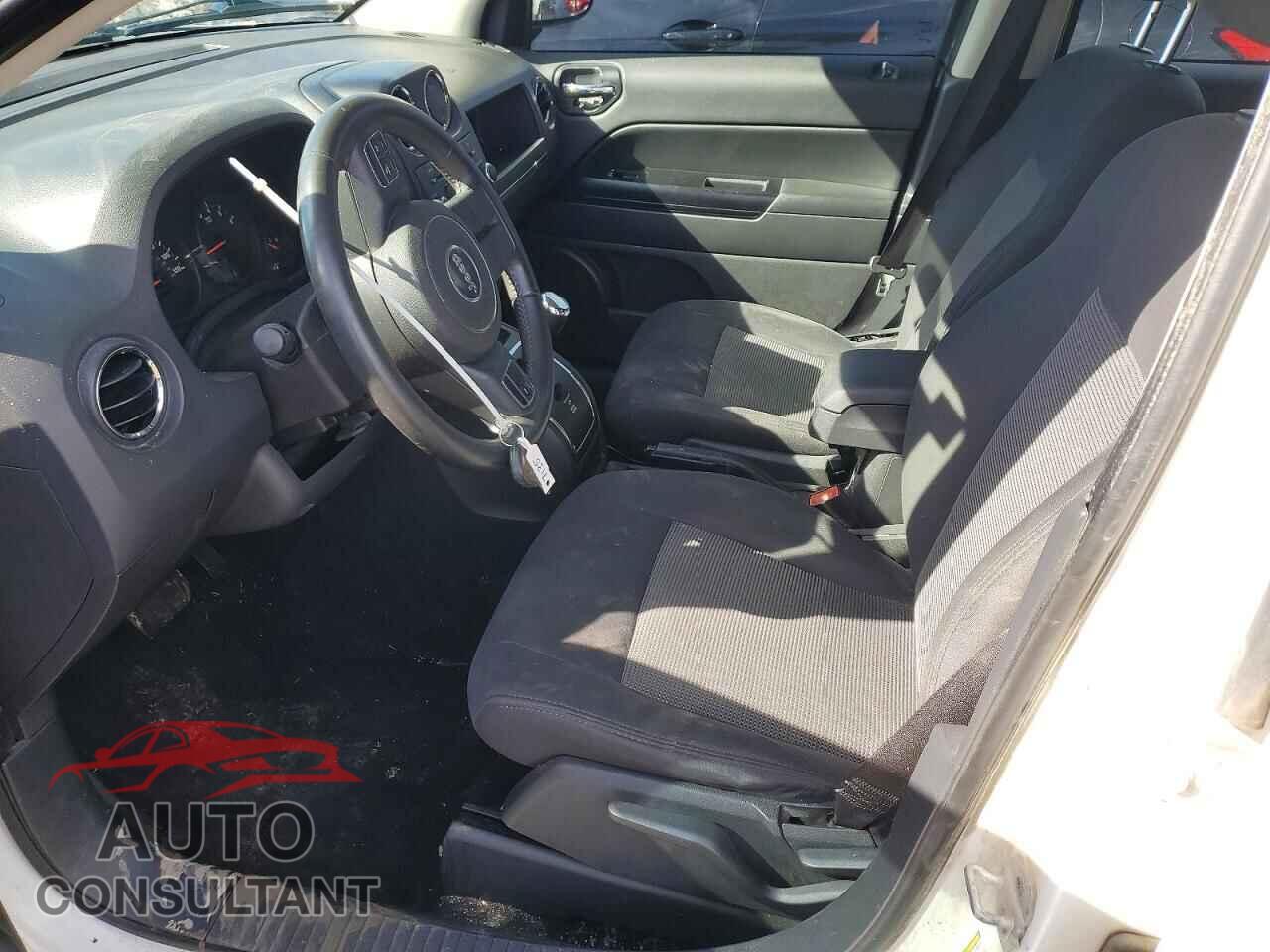 JEEP COMPASS 2011 - 1J4NF1FB4BD179619