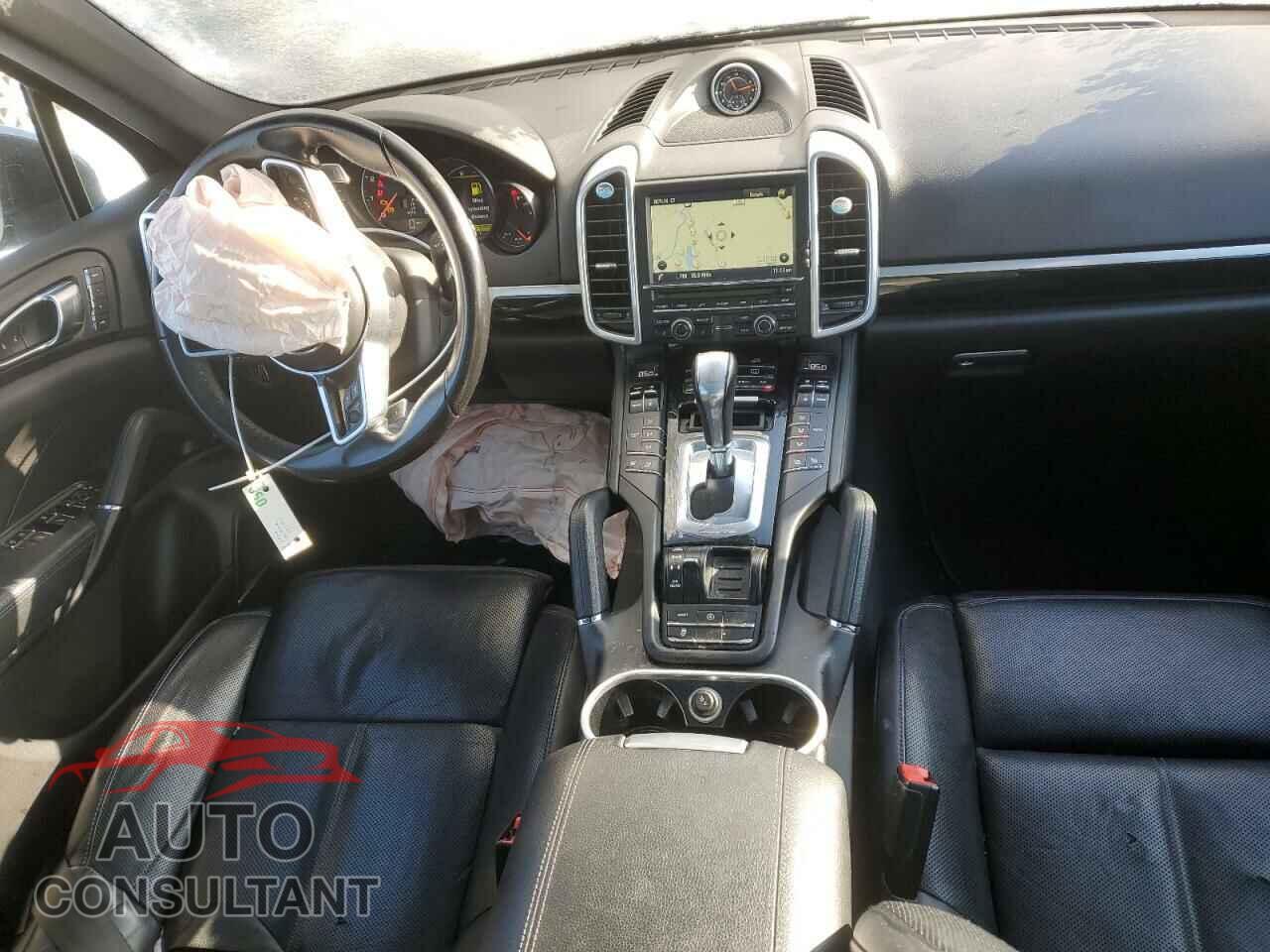 PORSCHE CAYENNE 2016 - WP1AA2A24GKA12078
